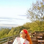 Leonor, 45