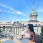 Elle, 38